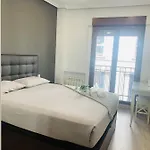 Apartament Deluxe Madrid Centro , Parking Free